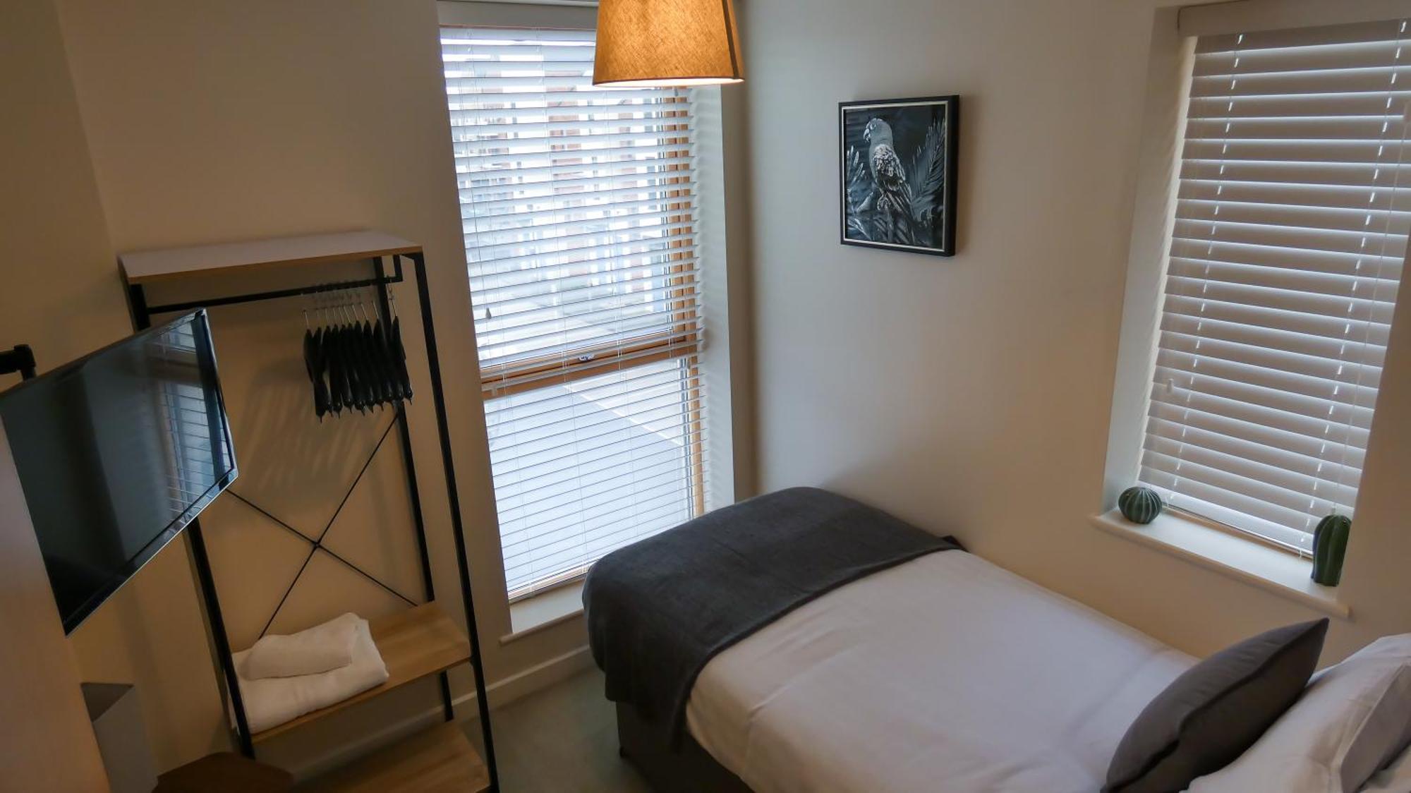 Three Bedroom Townhouse With Parking Telford Værelse billede